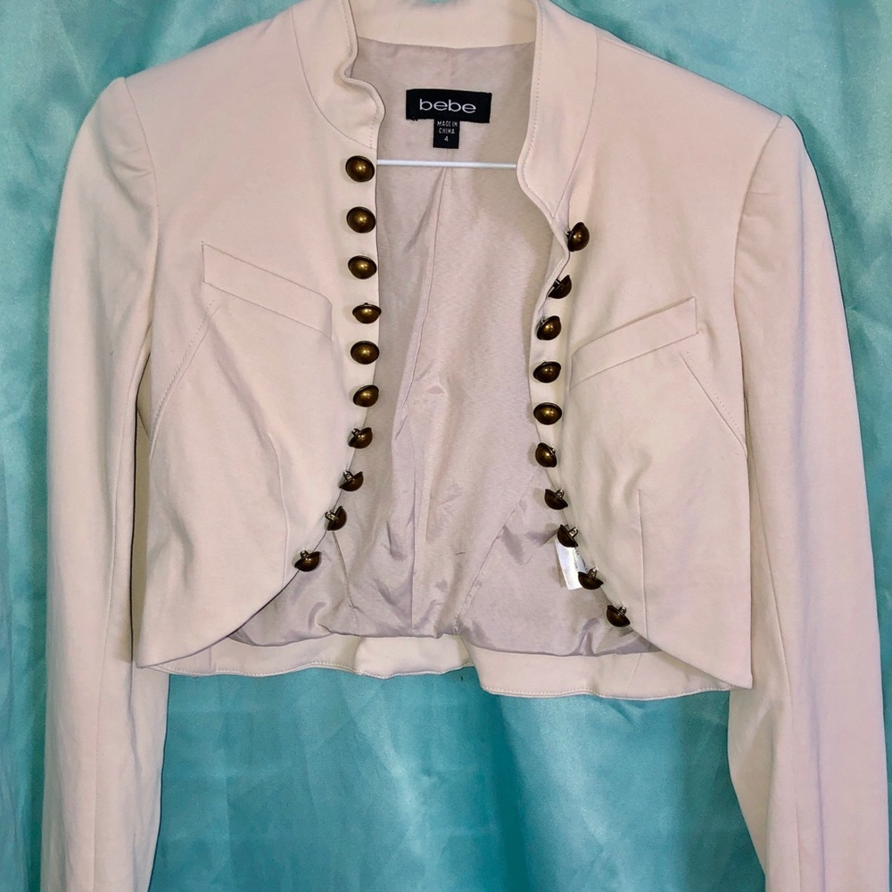 Bebe women’s white leather cropped jacked sz s